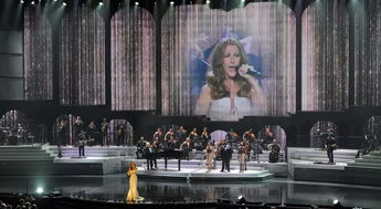 席琳迪翁铁塔献唱，音乐与建筑的完美交融