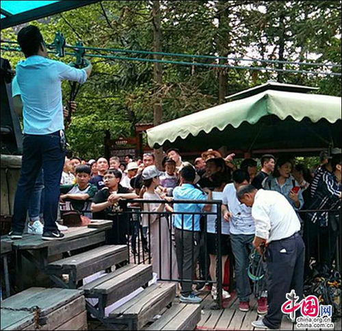 游客景区被索停车费，一场争议的背后