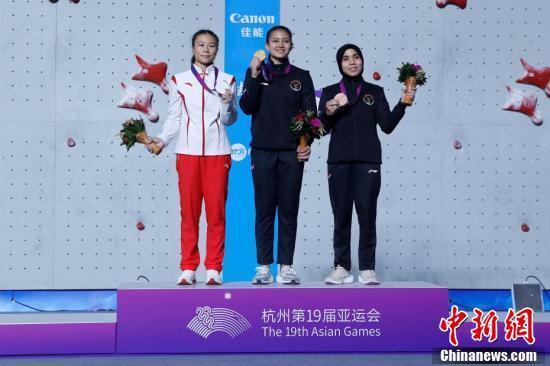 邓丽娟闪耀速度攀岩赛场，勇夺银牌