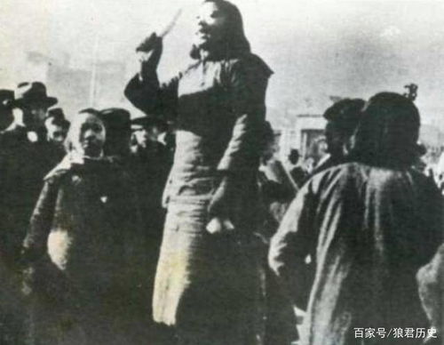 复旦大学雕塑被吹倒事件始末