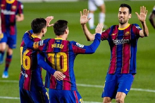 梅西梅开二度，足球传奇的辉煌篇章