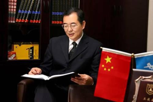 爱玛董事长被留置，企业治理的警钟与反思