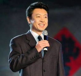 前央视主持转行演员，跨界转型的挑战与机遇