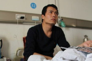 张海超开胸验肺，一个普通人的非凡勇气与社会正义的觉醒