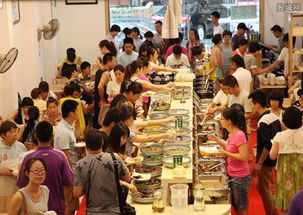 学生合伙开快餐店，从校园到创业的精彩蜕变