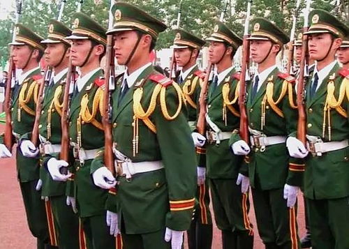 穿上军装，肩负使命，了解当兵的基本要求