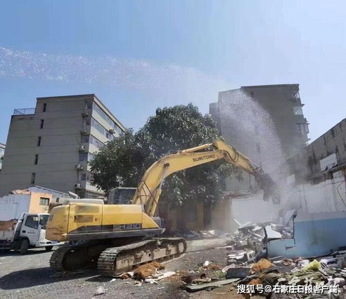 拆除违章建筑，城市美化与安全保障的双重奏