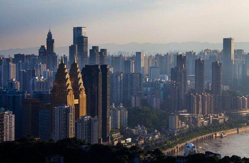 重庆，城市发展的新动力与挑战