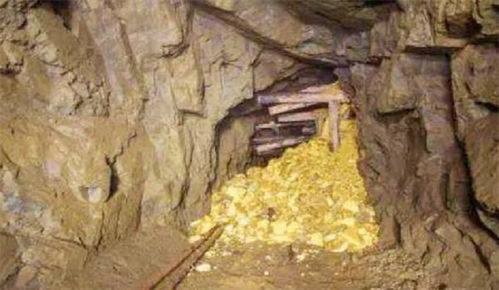 意外发现，农民挖到百枚炮弹的启示与历史价值