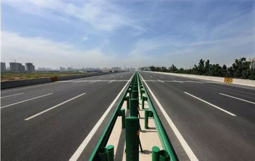 高速公路匝道，连接城市脉络的关键纽带