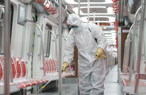 上海疫情新动态，一确诊患者曾住酒店，防控措施与个人防护指南