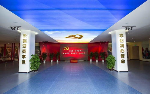 城市的面孔，路边广告牌背后的文化与经济