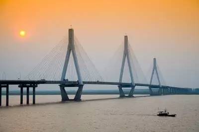 许可证贸易，全球经济中的桥梁与挑战