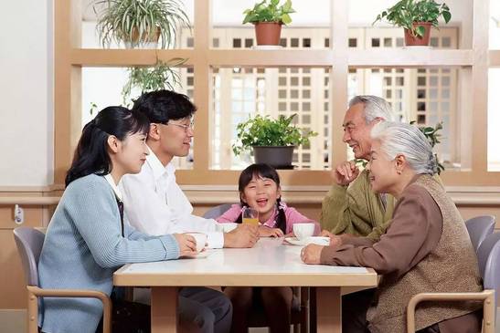 邻里情深，老人百万遗产，邻居竟继承一半，背后故事感人至深