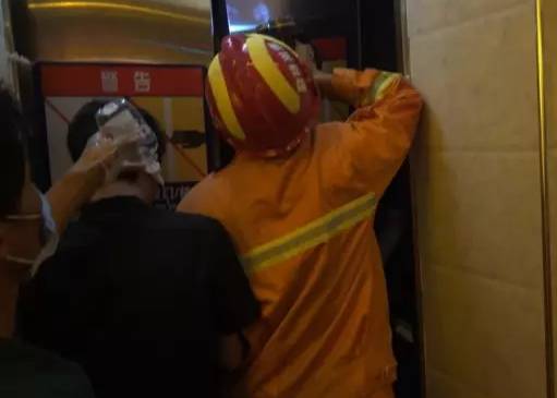 电梯惊魂，一起修电梯被卡致死事件的深度剖析