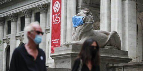 美国新冠确诊超300万，疫情风暴中的挑战与反思