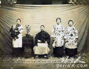 探索中国一妻两夫制，传统与现代的交汇