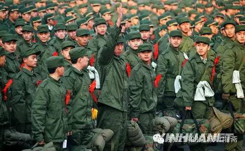 从校园到军营，大专生当兵的荣耀与挑战